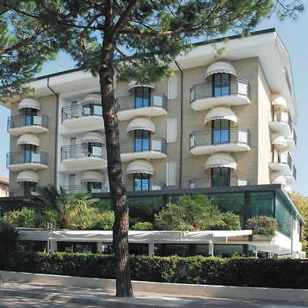 Hotel Liverpool Cervia Exterior photo