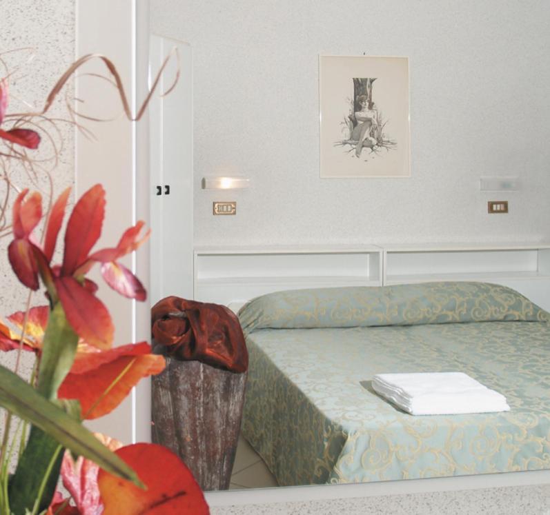 Hotel Liverpool Cervia Room photo